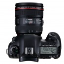 佳能（CANON） 佳能5D4新款镜头套装（含佳能5D4机身+佳能24—70 F2.8 镜头 闪迪128内存卡两张，读卡器一个）